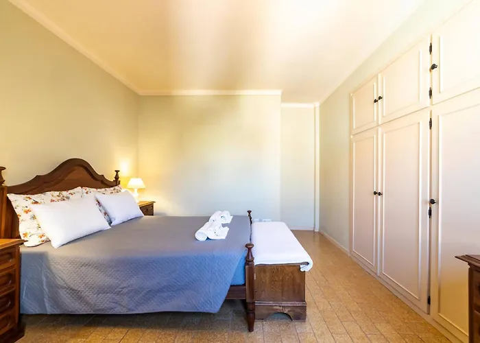 Vivenda Lemos A * アルブフェイラ